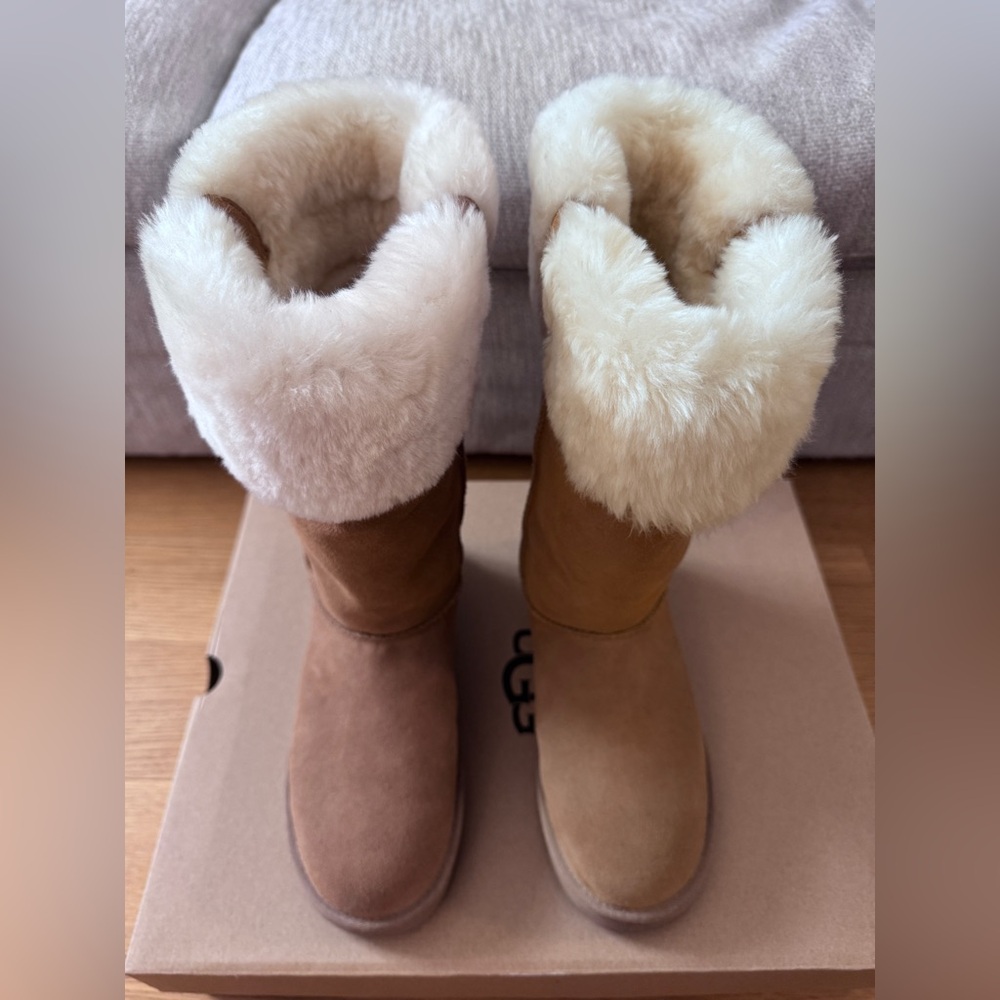 UGG Shearling Fur Suhenny Tall Boots Size 8